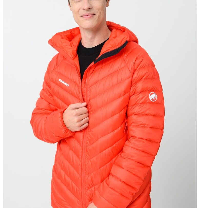 Пухено хайкинг яке Broad Peak - Аленочервен Mammut
