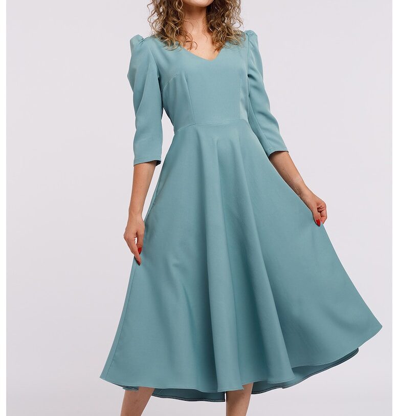 Разкроена рокля с бухнали ръкави CAMISSI