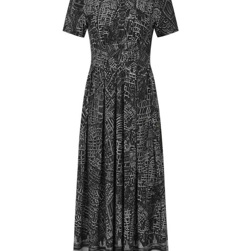 Разкроена рокля със заострена яка DiKa