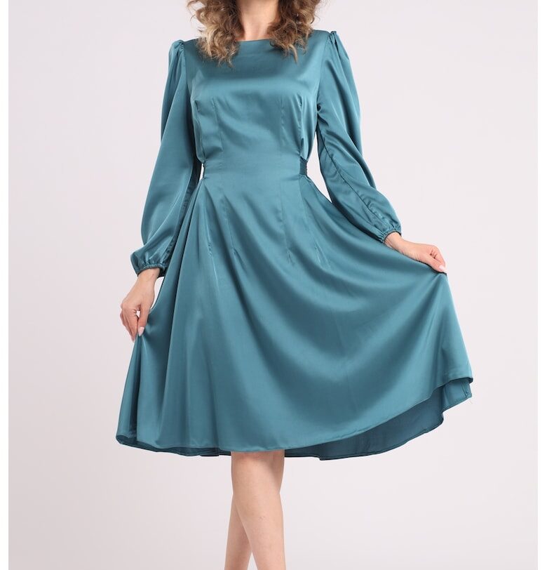 Разкроена сатинирана миди рокля CAMISSI