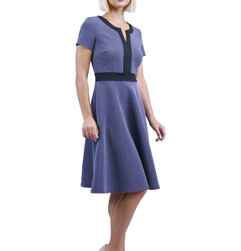 Рокля на бие с контрастни акценти DiKa