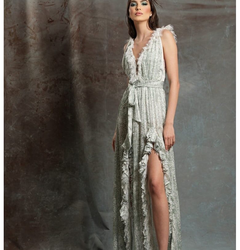 Рокля с коприна Aloe с дълбок шпиц и дипли MIAU by Clara Rotescu