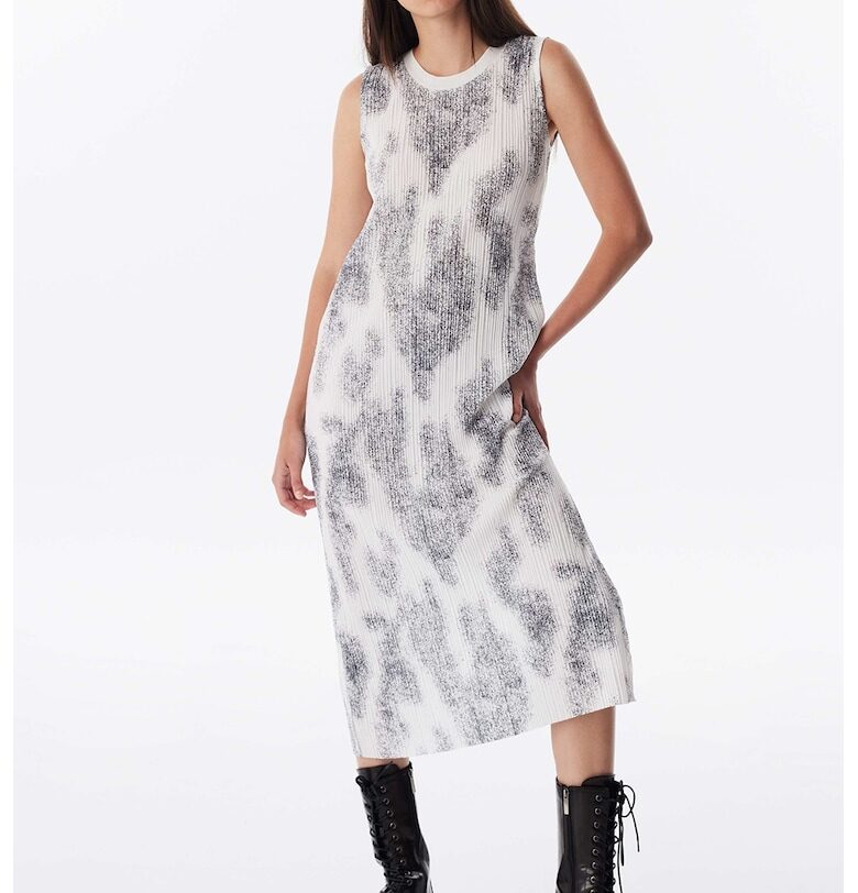 Рокля с овално деколте TWIST