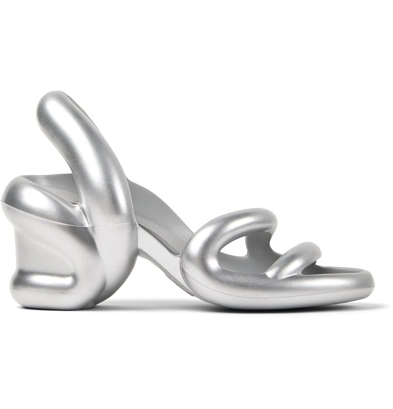 Сандали Kobarah 20611 с масивен дизайн Camper