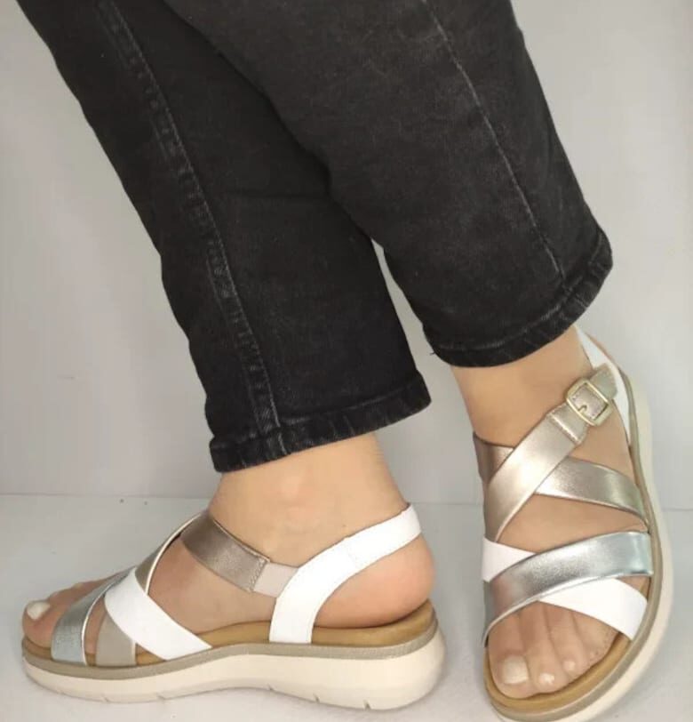 Сандали - Ежедневни - Дамски  D2K53-91 - Бели С Металик - Бял Remonte