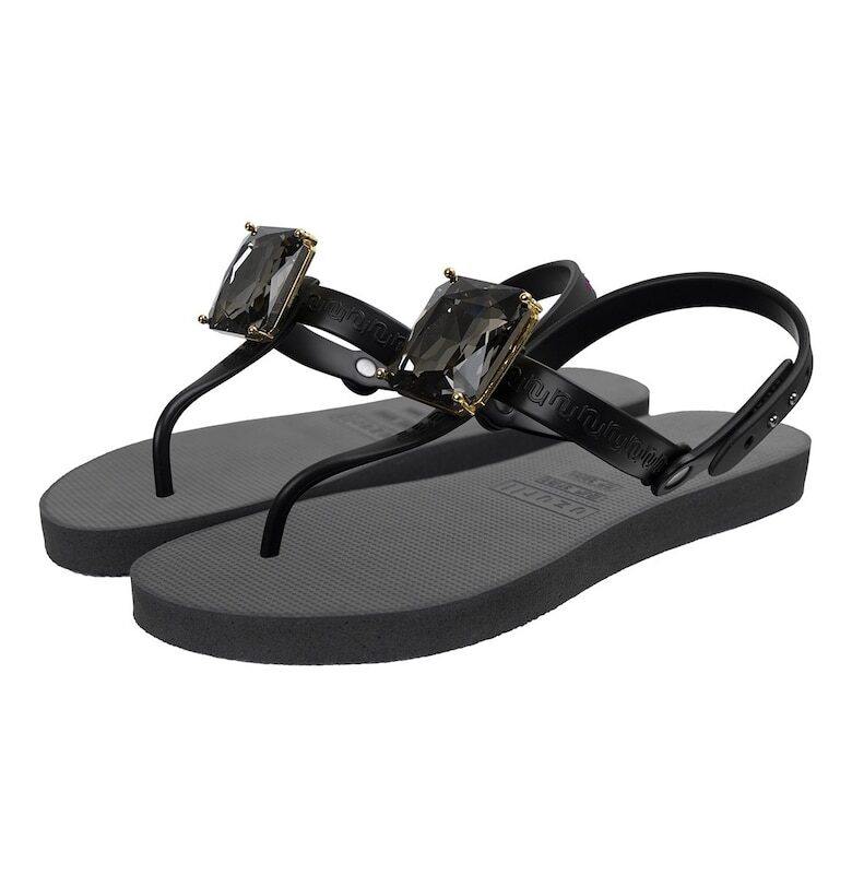 Сандали с разделител за палеца и декоративни камъни UZURII