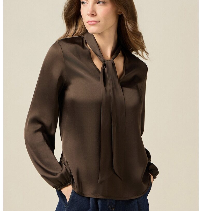Сатенена блуза с панделка на яката - Тъмнокафяв Oltre