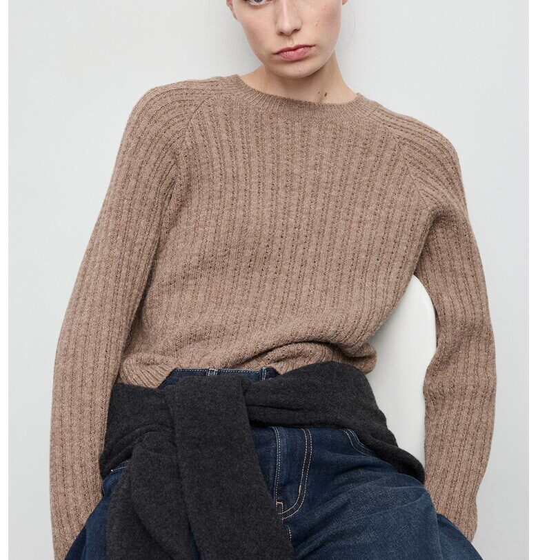 Свободен пуловер - Бял/Кафяв Mango