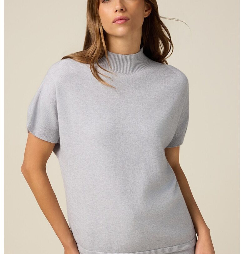 Свободна тениска с ниска рипсена яка - Бледо синьо Oltre