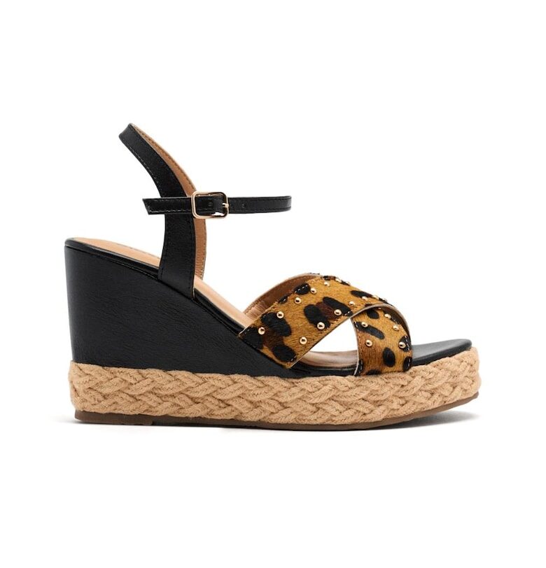 Скосени сандали с кожа с косъм Gioseppo