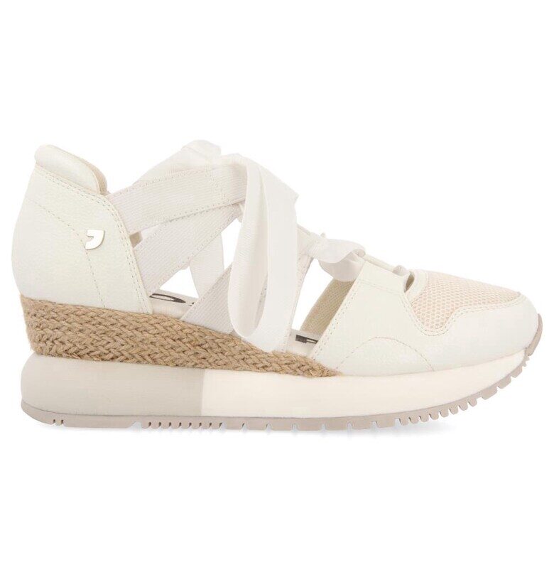 Скосени спортни обувки Lizarda с мрежа Gioseppo