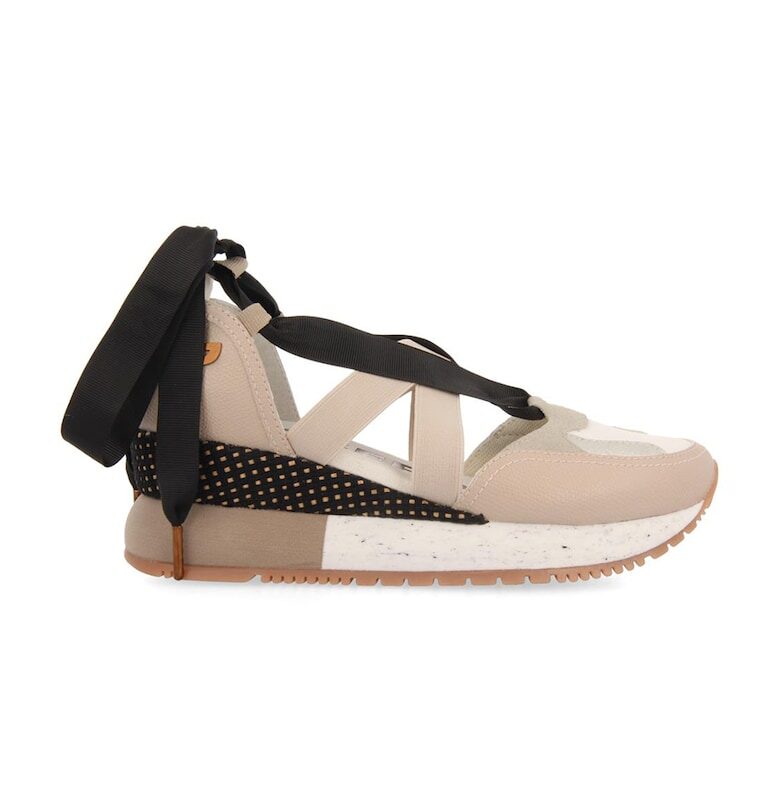 Скосени спортни обувки Planiga с отвори Gioseppo