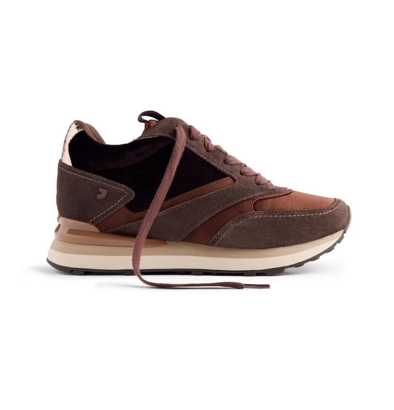 Скосени спортни обувки от велур Gioseppo