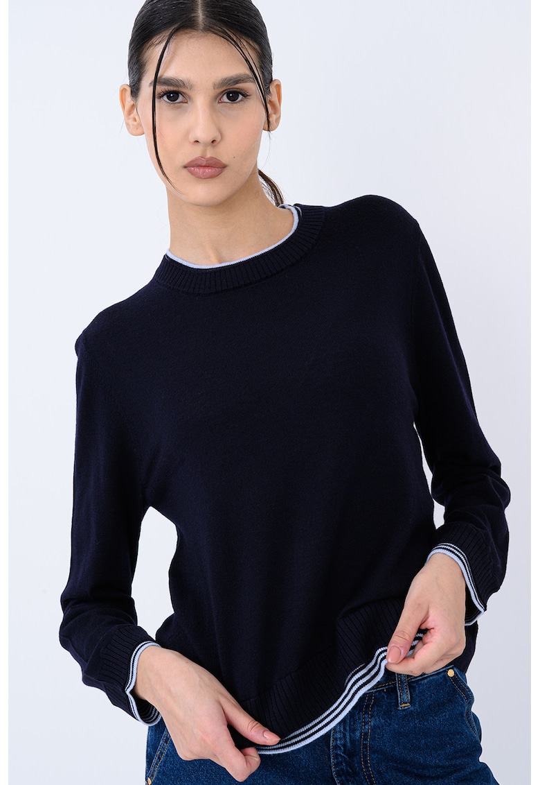 Слим пуловер Jervis от мерино - Тъмно лилаво MaxCo