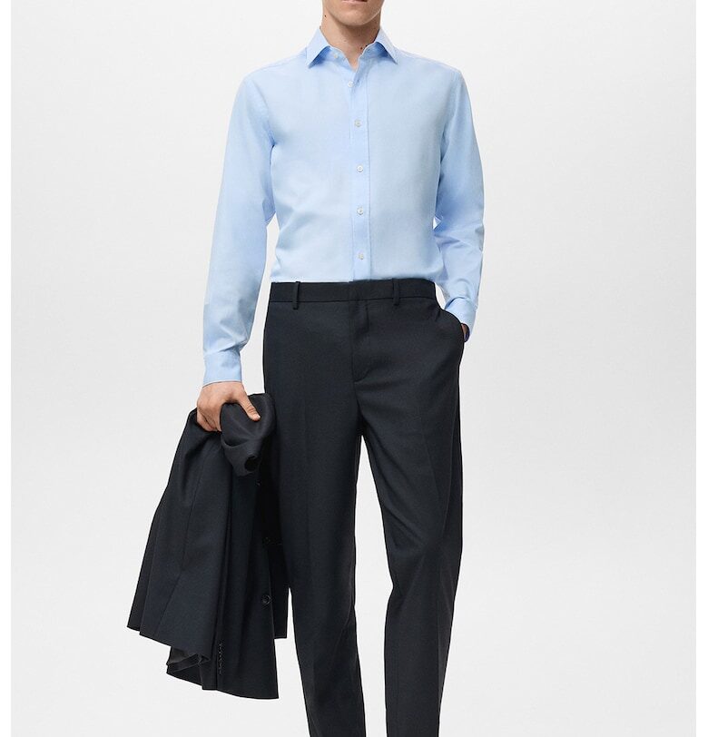 Слим риза с копчета на маншетите - Пастелносин Mango