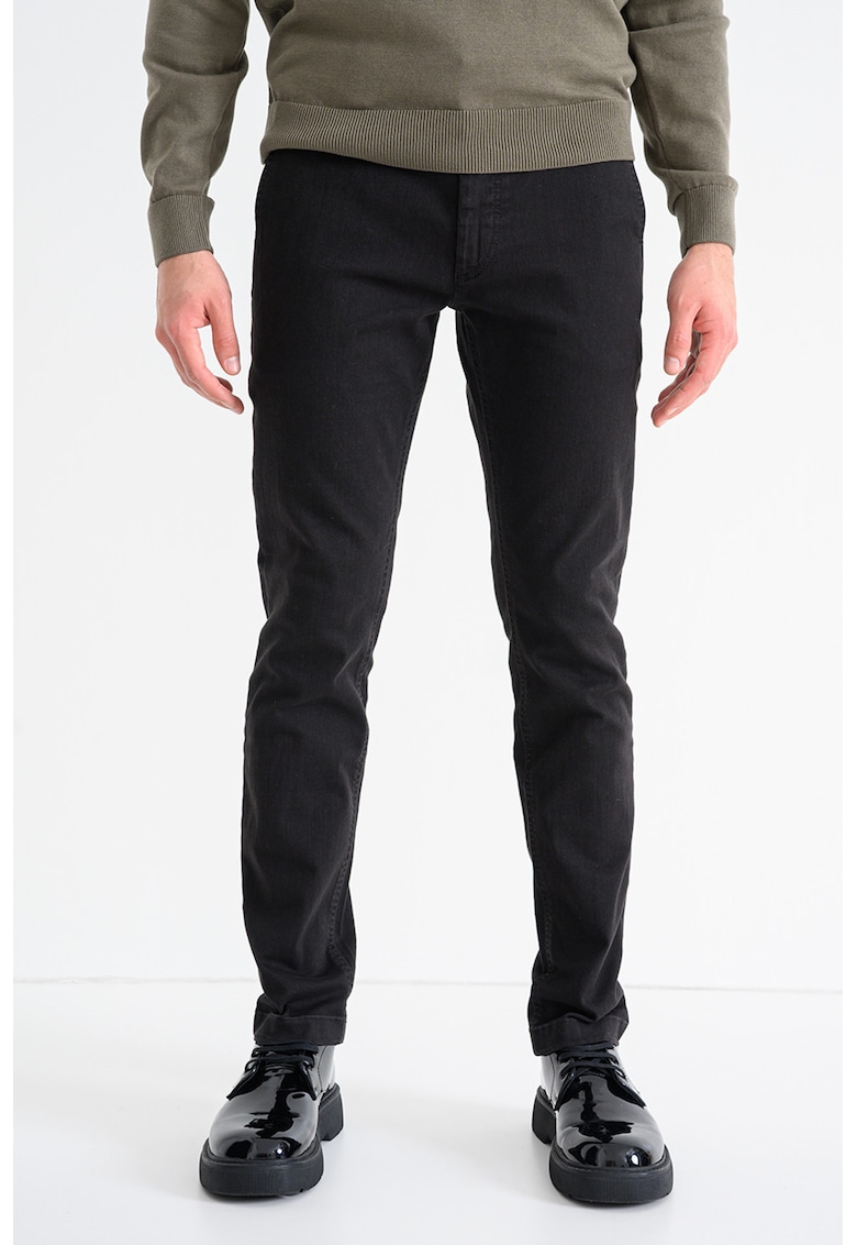 Слим чино със скосени джобове - Черен BOSS