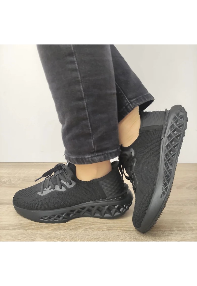 Спортни обувки 27973 - Черен GORETTI