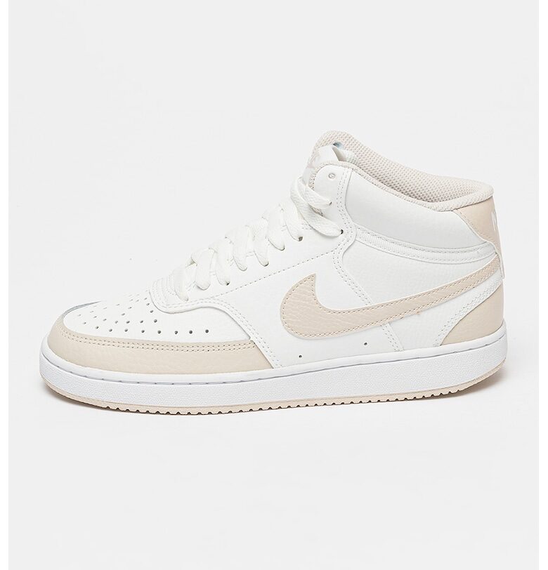 Спортни обувки Court Vision със среден профил Nike