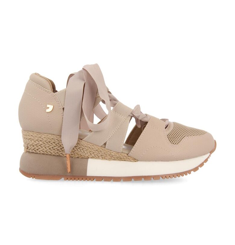 Спортни обувки Lizarda със скосена подметка Gioseppo