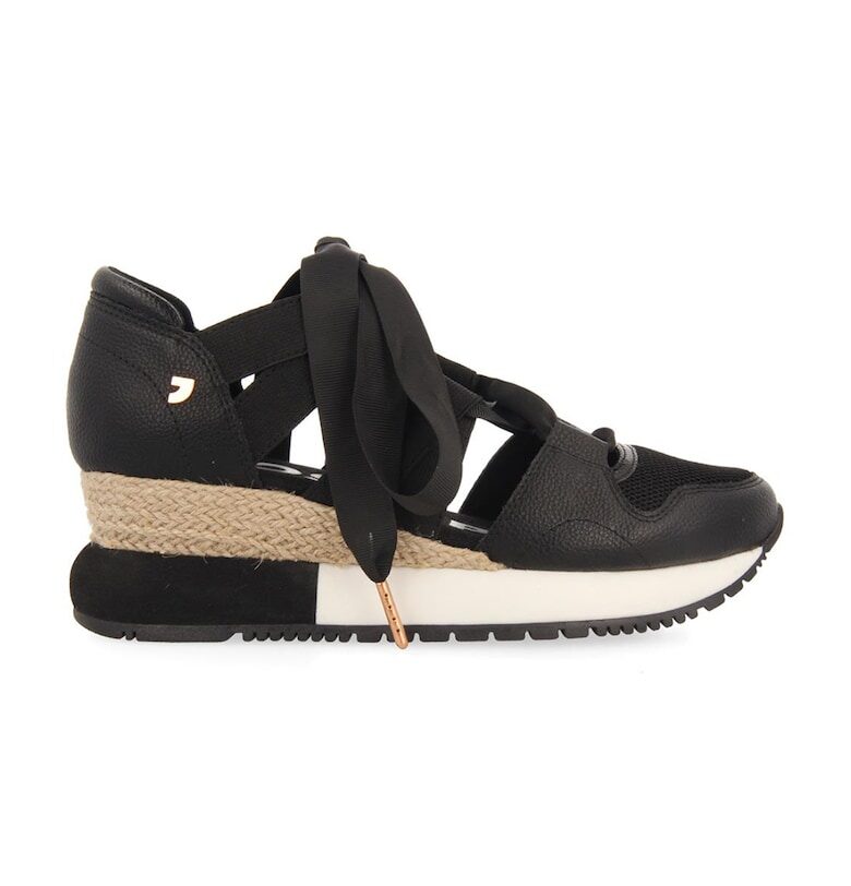 Спортни обувки Lizarda със скосена подметка Gioseppo