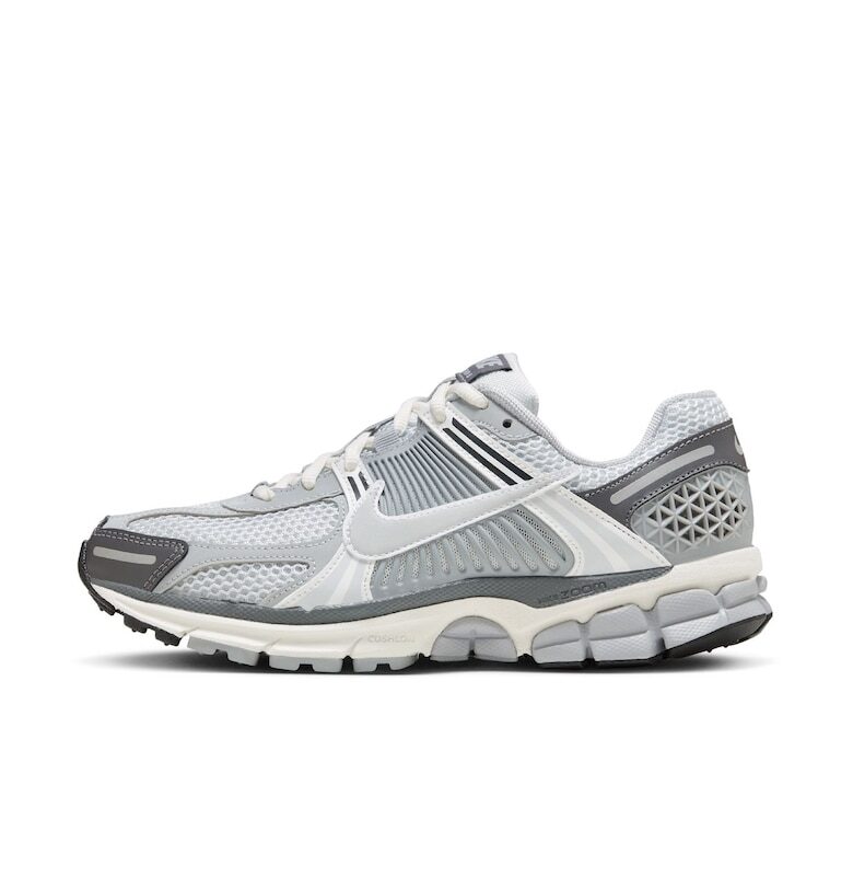 Спортни обувки -  W Nike Zoom Vomero 5 Gcel - Естествена кожа - Бял Nike