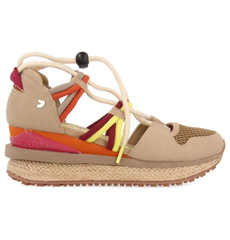 Спортни обувки със скосена подметка и отвори Gioseppo