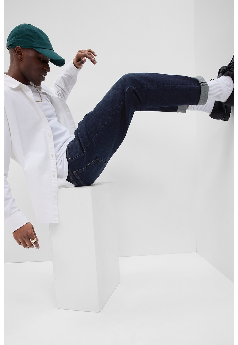 Стандартни дънки - Ултрамарин синьо GAP