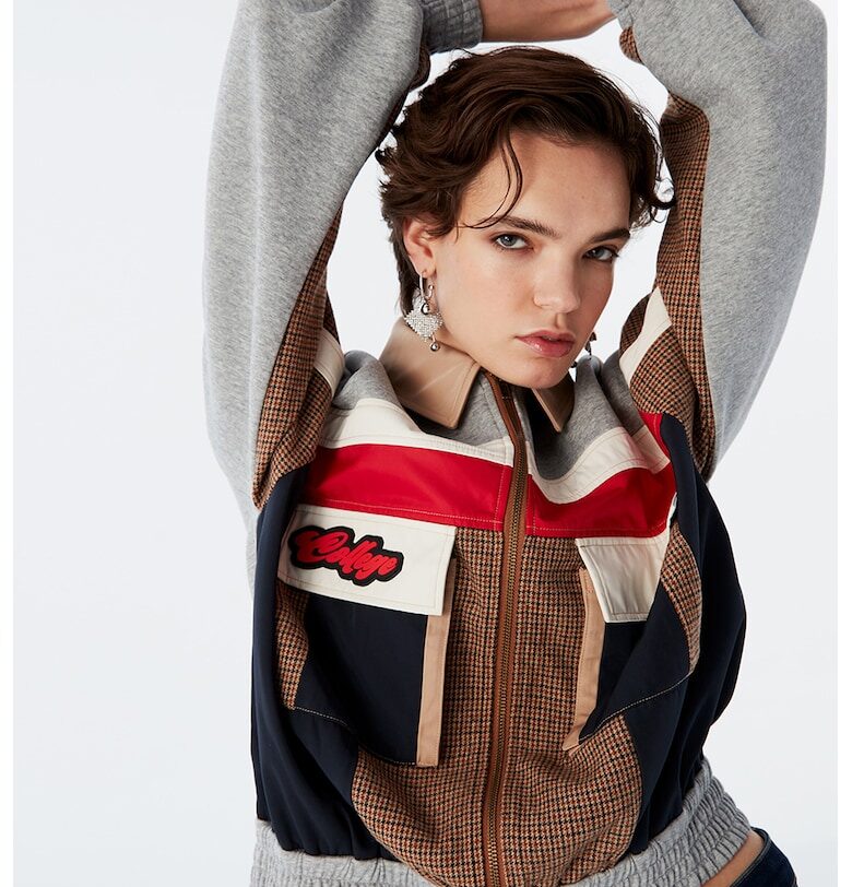 Уголемено яке с контрасти - Червен/Тъмнокафяв/Сив TWIST