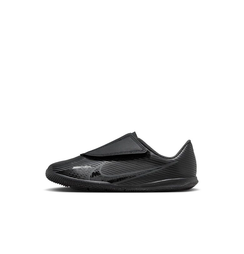 Футболни обувки  Jr. Mercurial Vapor 15 Club IC PS 6191 Nike