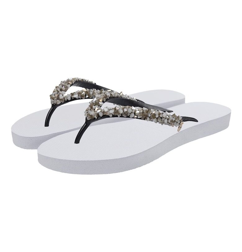 Чехли Classic Aby с мъниста UZURII