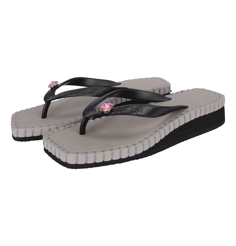 Чехли с декоративни камъни UZURII