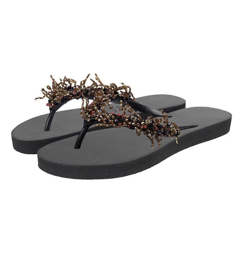 Чехли с изчистен дизайн UZURII