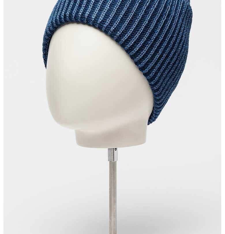 Шапка Delizia с вълна и декоративни камъни Furla