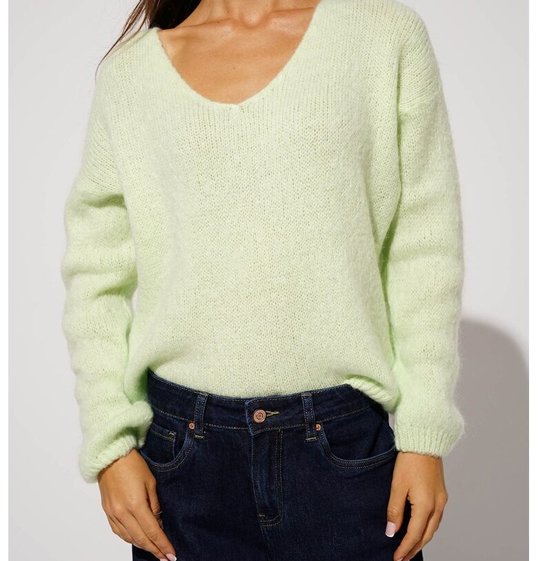 Шпиц пуловер с мохер и паднали ръкави - Светлозелен Hermosa