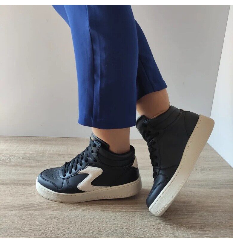 Юношески спортни обувки  185031 BKNT - Черни Skechers