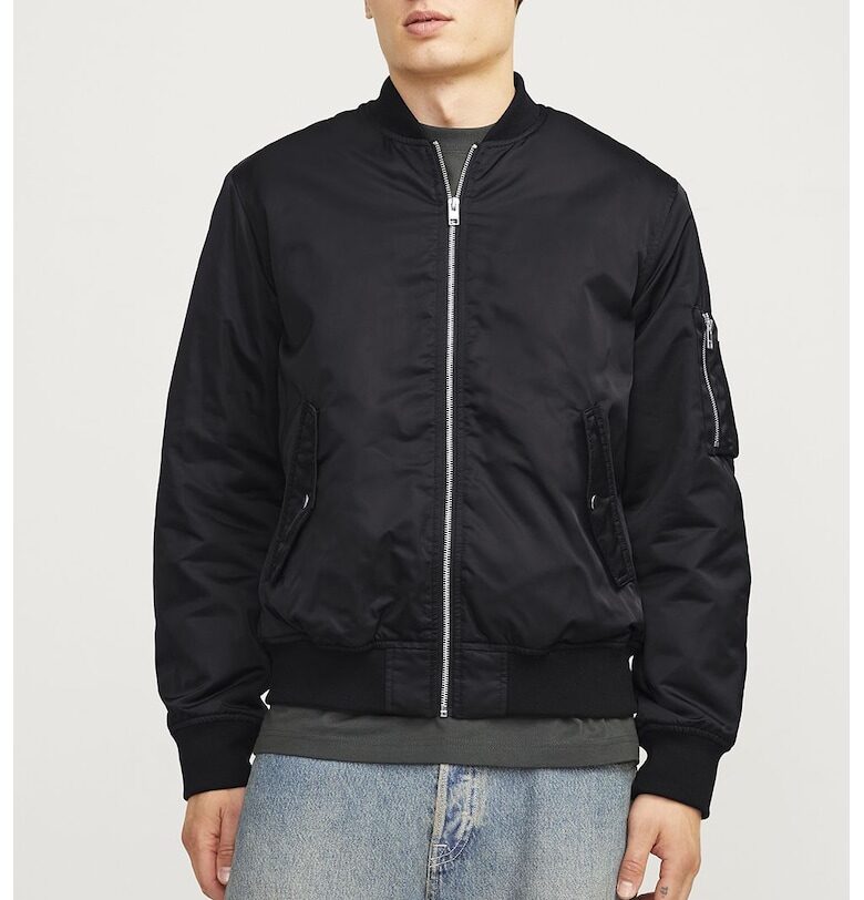 Яке бомбър с джобове с капаче - Черен Jack  Jones