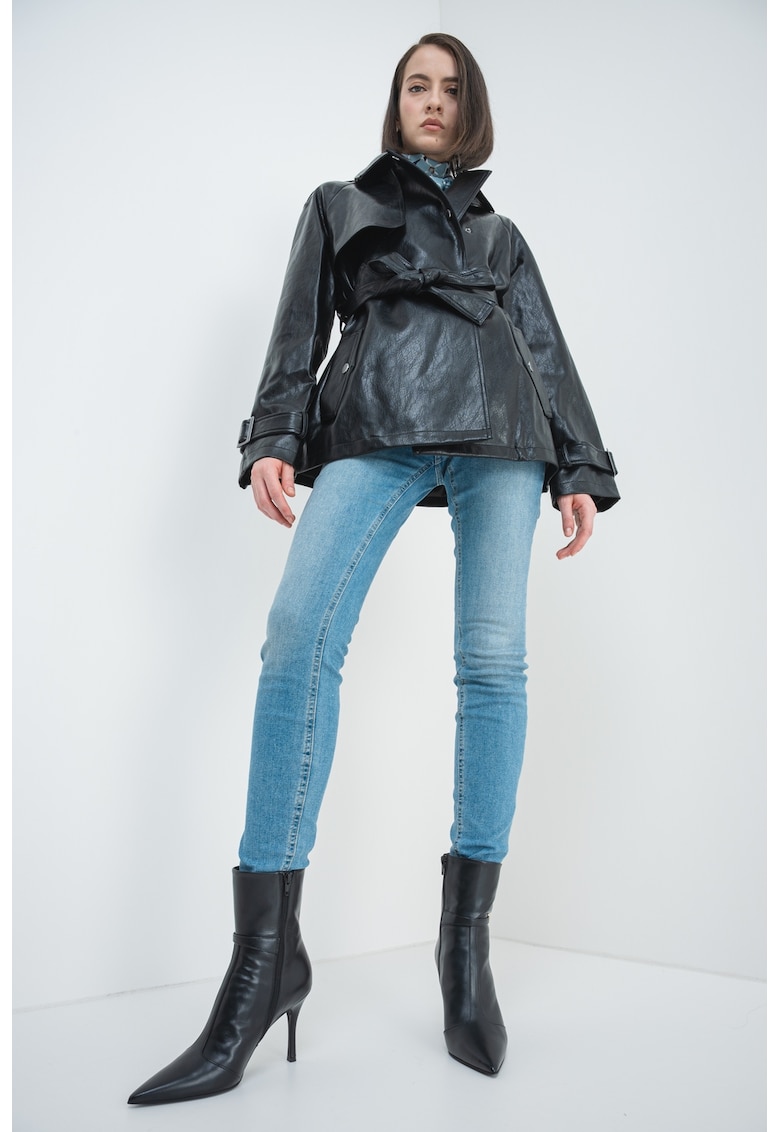 Яке от еко кожа с връзка - Черен GUESS