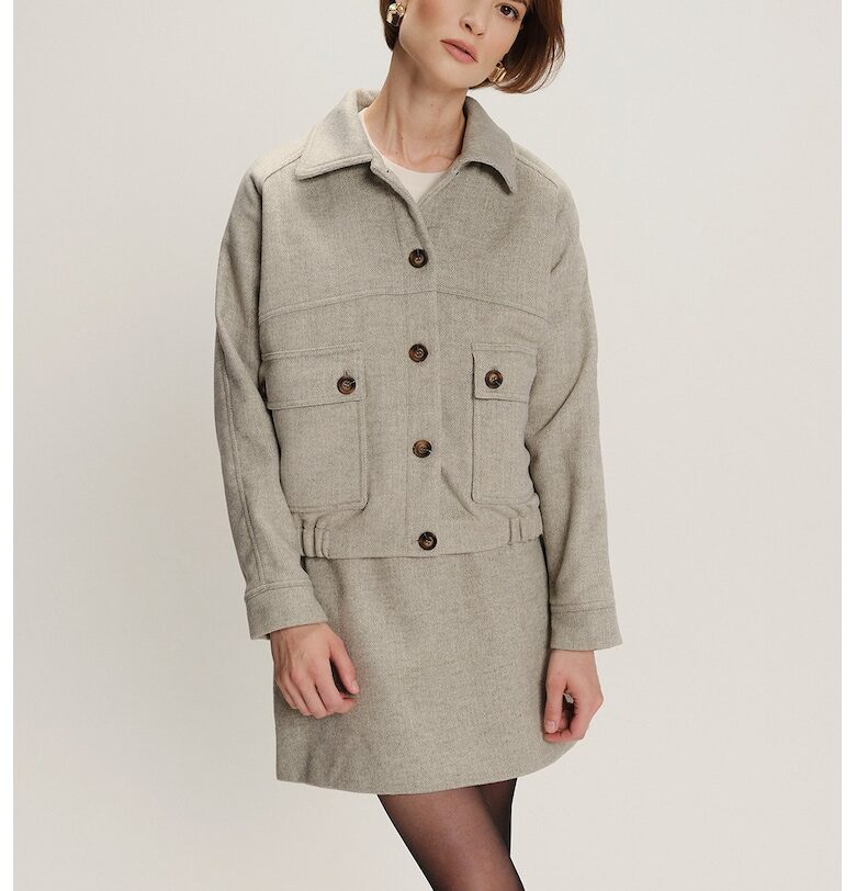 Яке с копчета и класическа яка - Сиво-бежов GreenPoint