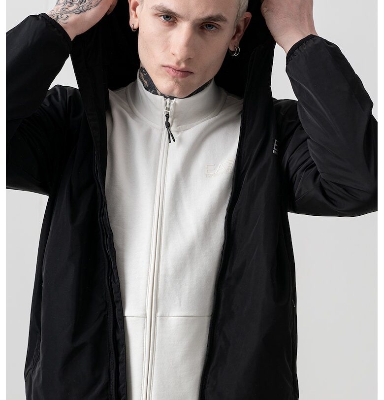 Яке с цип и лого на гърдите - Черен/Бял EA7