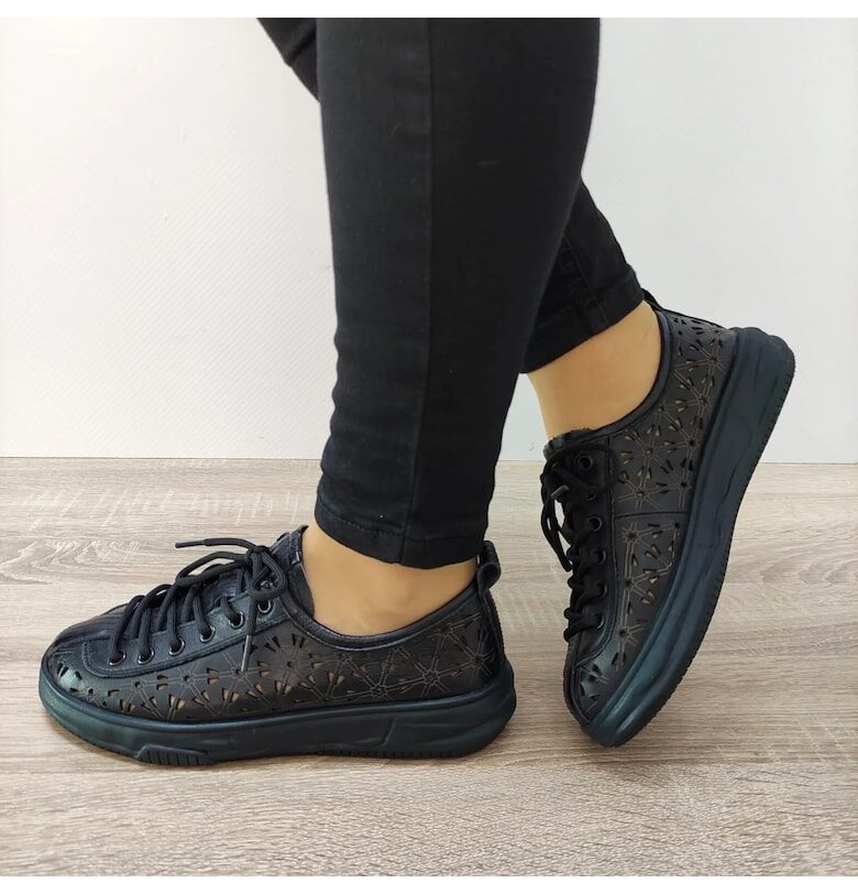 98088 Ежедневни дамски обувки с перфорация черни - черни - Черен FORMAZIONE