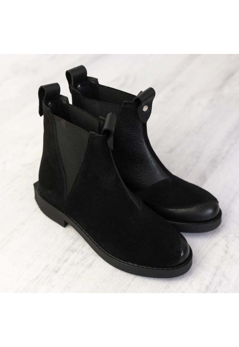 Exculsives - Elegance Suede Chelsea Short Boots Exclusives