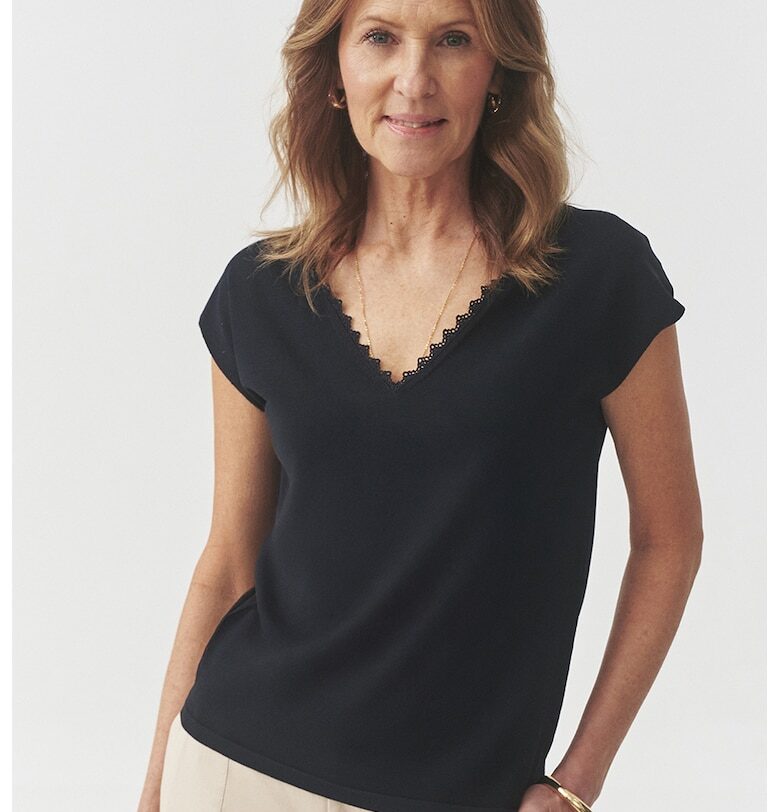 Блуза с къси ръкави и шпиц - Ултрамарин синьо Tatuum