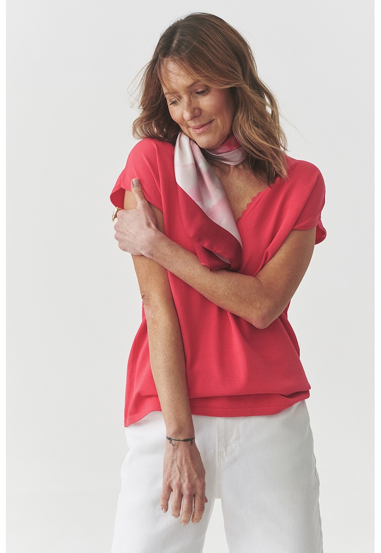 Блуза с къси ръкави и шпиц - Яркорозово Tatuum