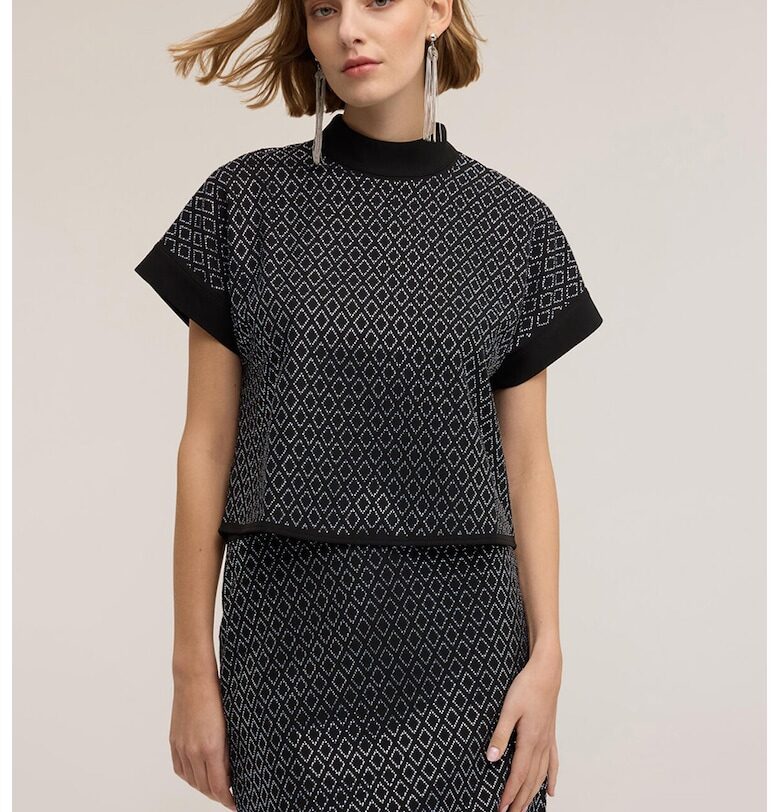 Блуза с ниска яка и декоративни камъни - Избеляло черно/Небесносин/Сребрист Motivi