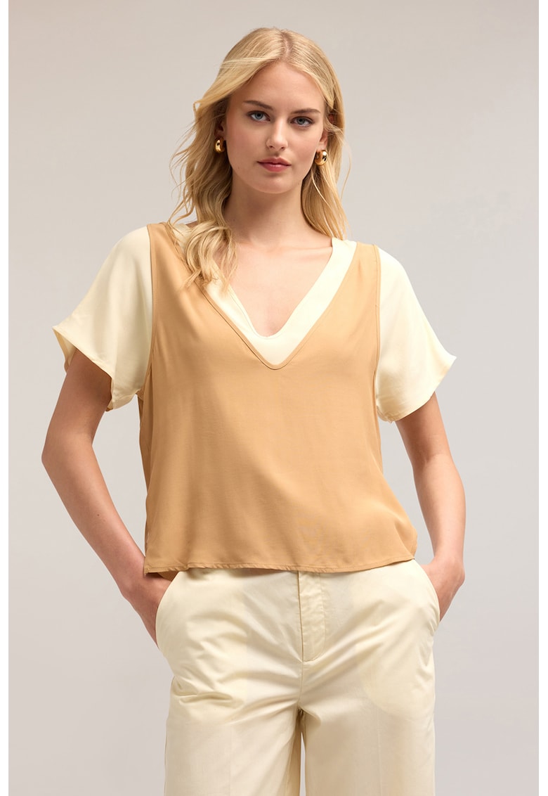 Блуза с шпиц - Карамел Motivi