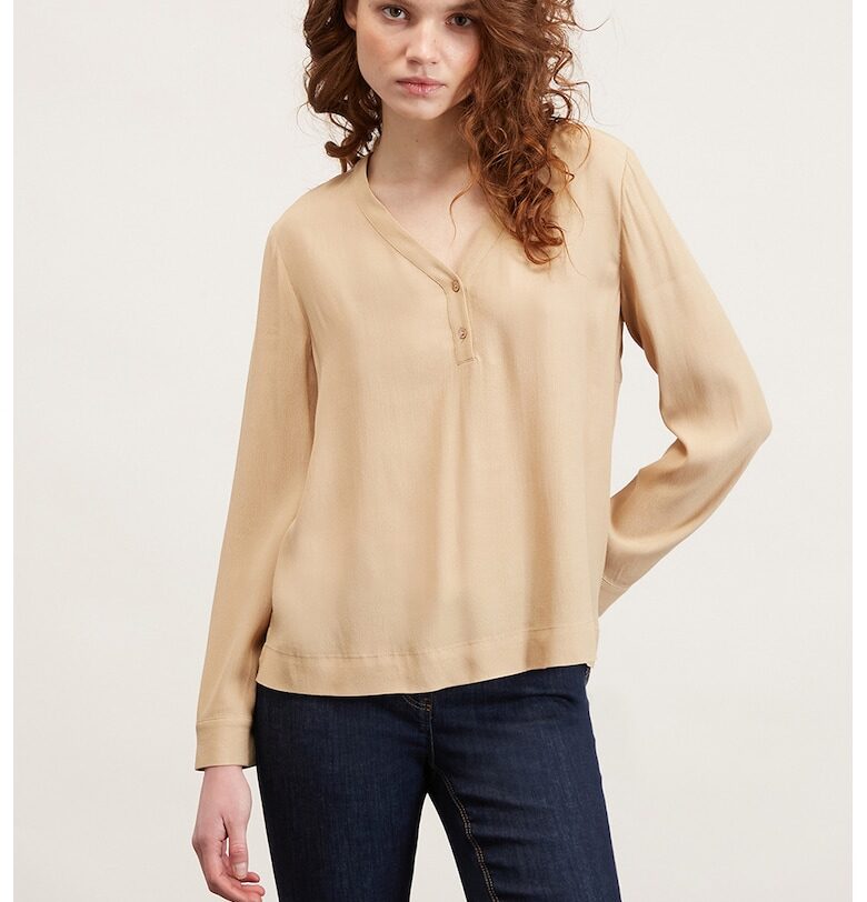 Блуза с шпиц и копчета - Бежов Motivi