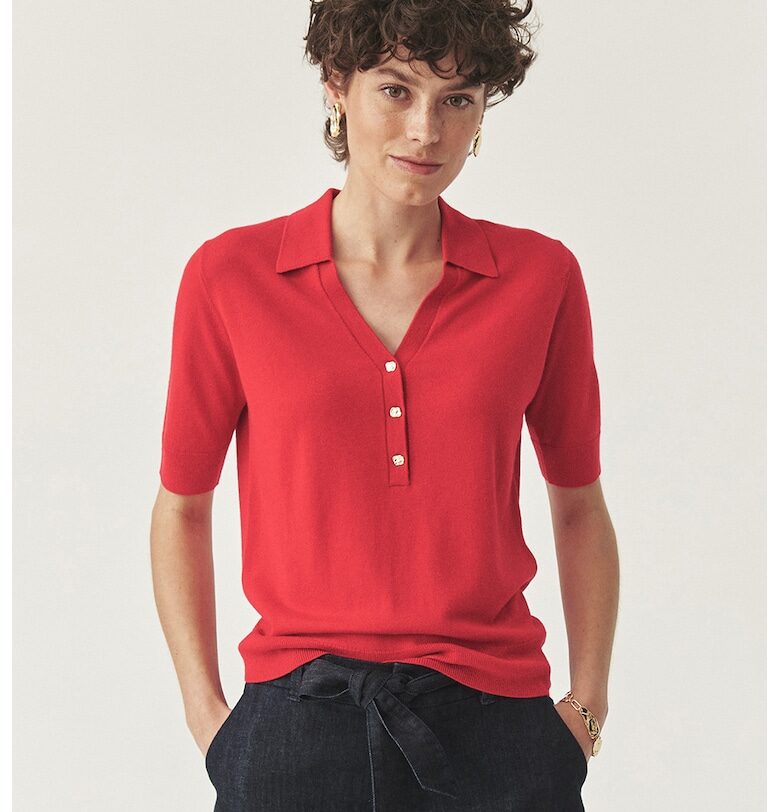 Блуза с яка и цепка с копчета - Червен Tatuum