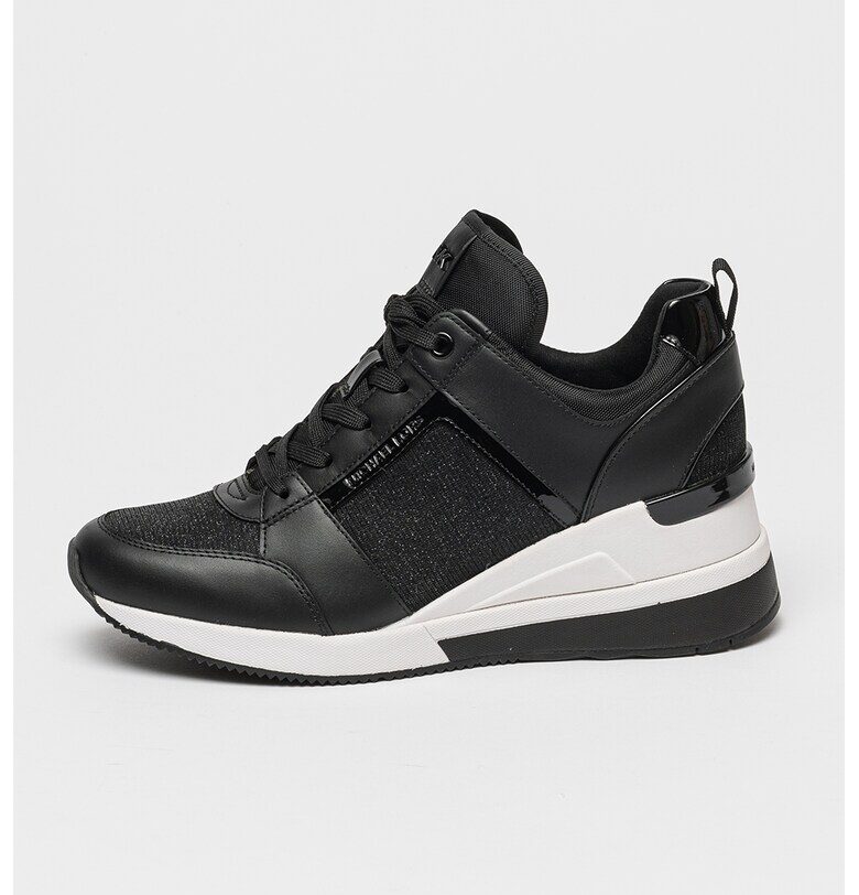 Бляскави спортни обувки Georgie със скосена подметка - Черен Michael Kors