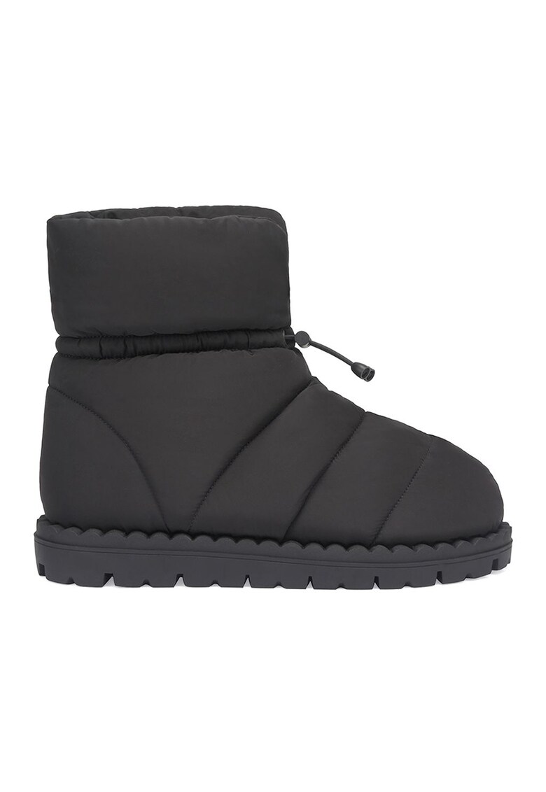 Боти с изчистен десен - Черен Potamy