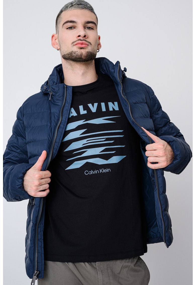 Ватирано яке с качулка - Тъмносин CALVIN KLEIN JEANS